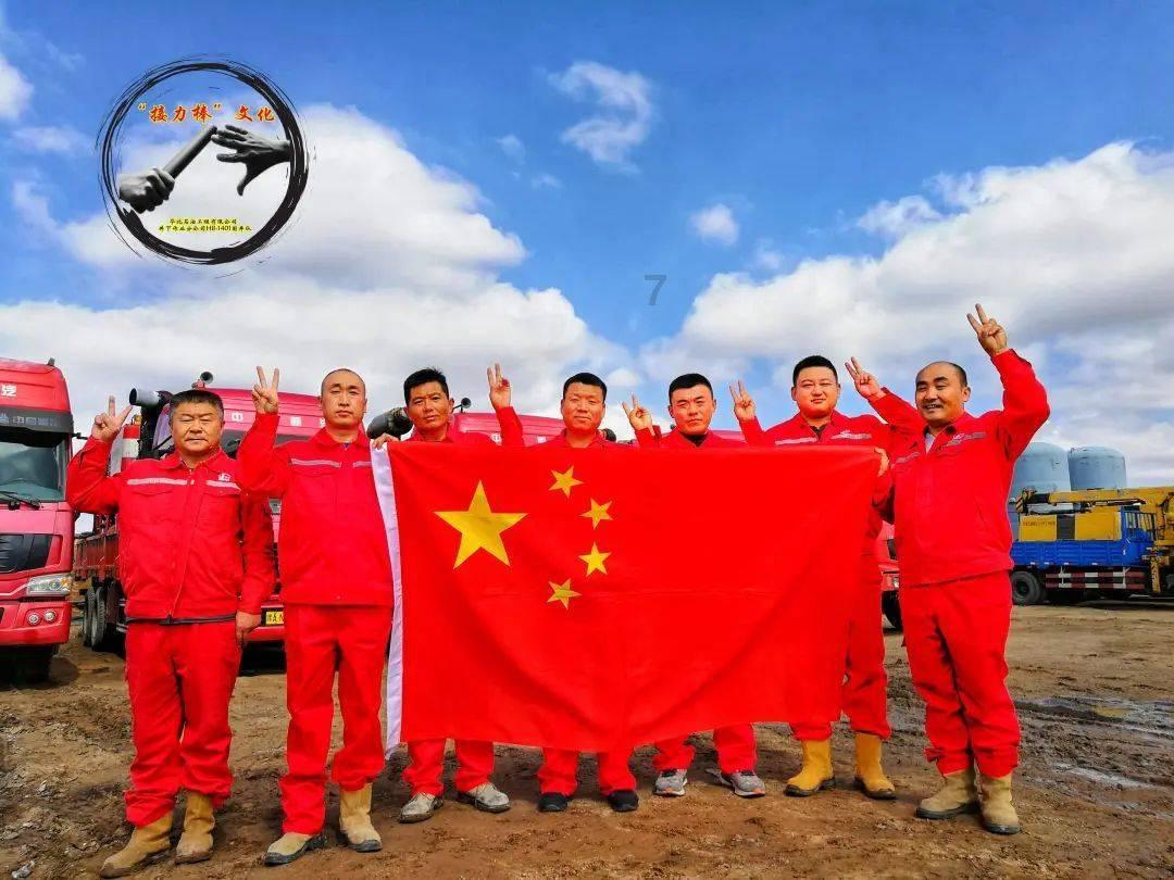 小宝贝打网球
